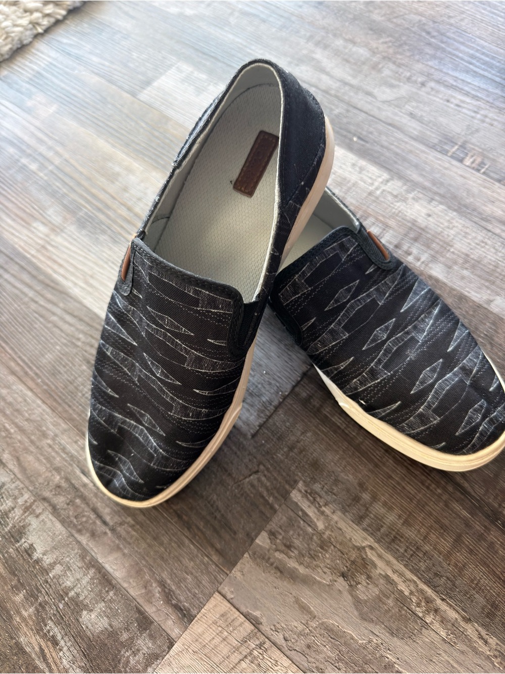 OluKai Women's navy   Slip-On Sneakers